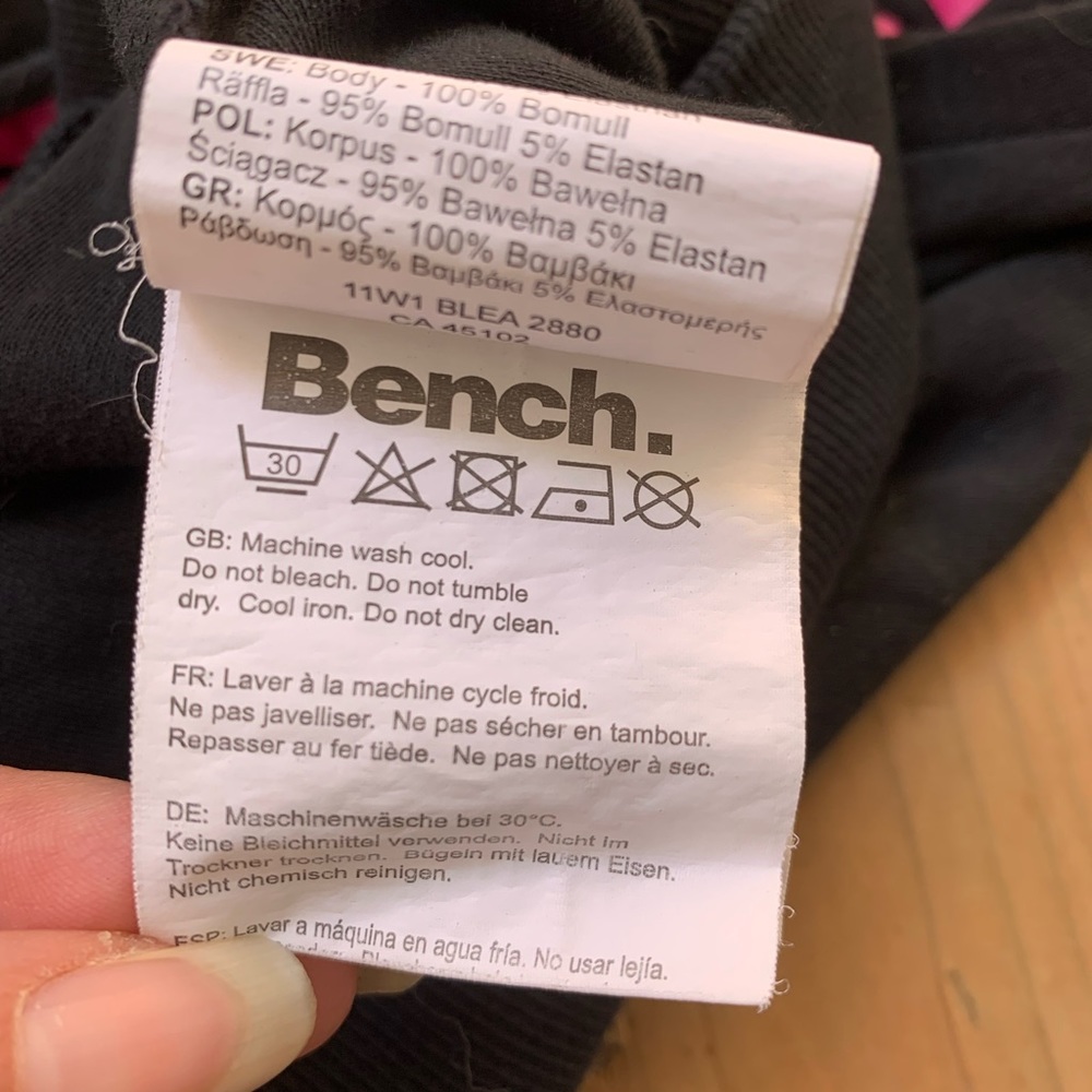 Bench Retro Pullover (XL) - Picture 7 of 8